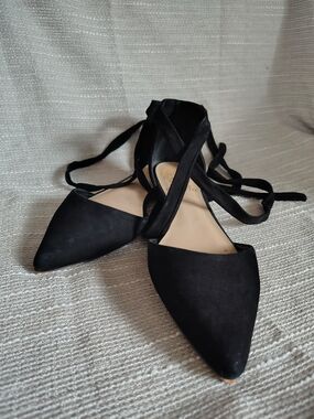 Vince Camuto Jevone Black Pointed Toe Lace-Up Ankle Tie Flats Women's 6.5M